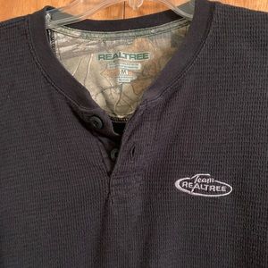 Realtree Thermal Henley size Medium